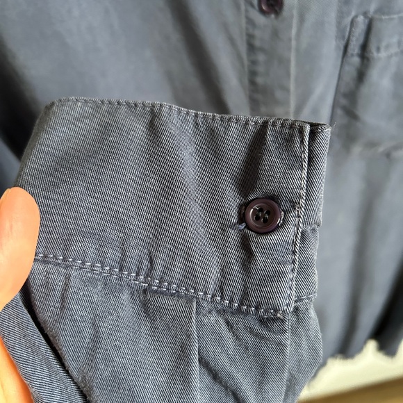 Lauren Moshi Sloan Button Down Blouse Peace, love patches - Picture 4 of 9